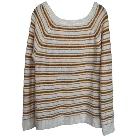 NYDJ White and Mustard Yellow Whisker Scoop Neck Sweater Women's Size M - Picture 6 of 12